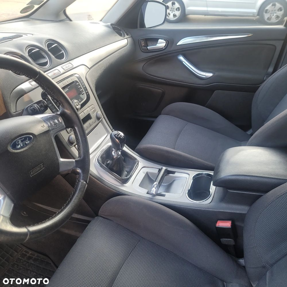 Ford S-Max 2.0 TDCi DPF Titanium - 6