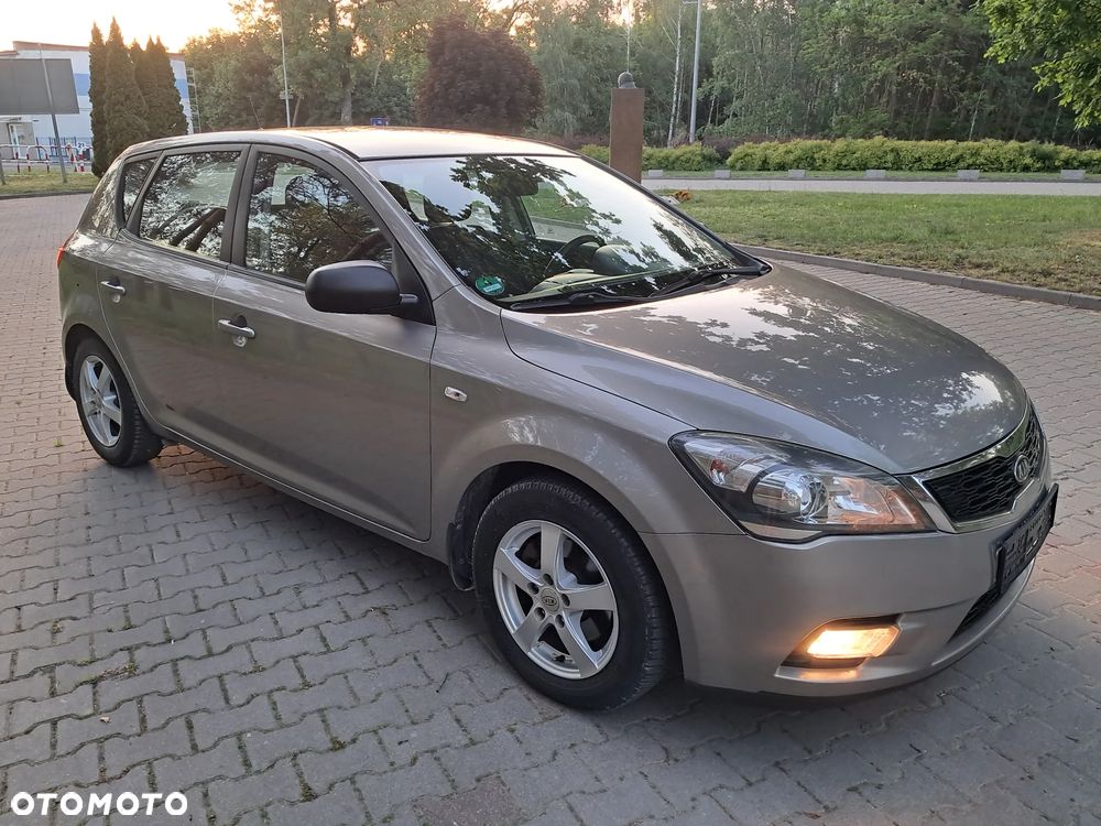 Kia Ceed 1.4 M - 10