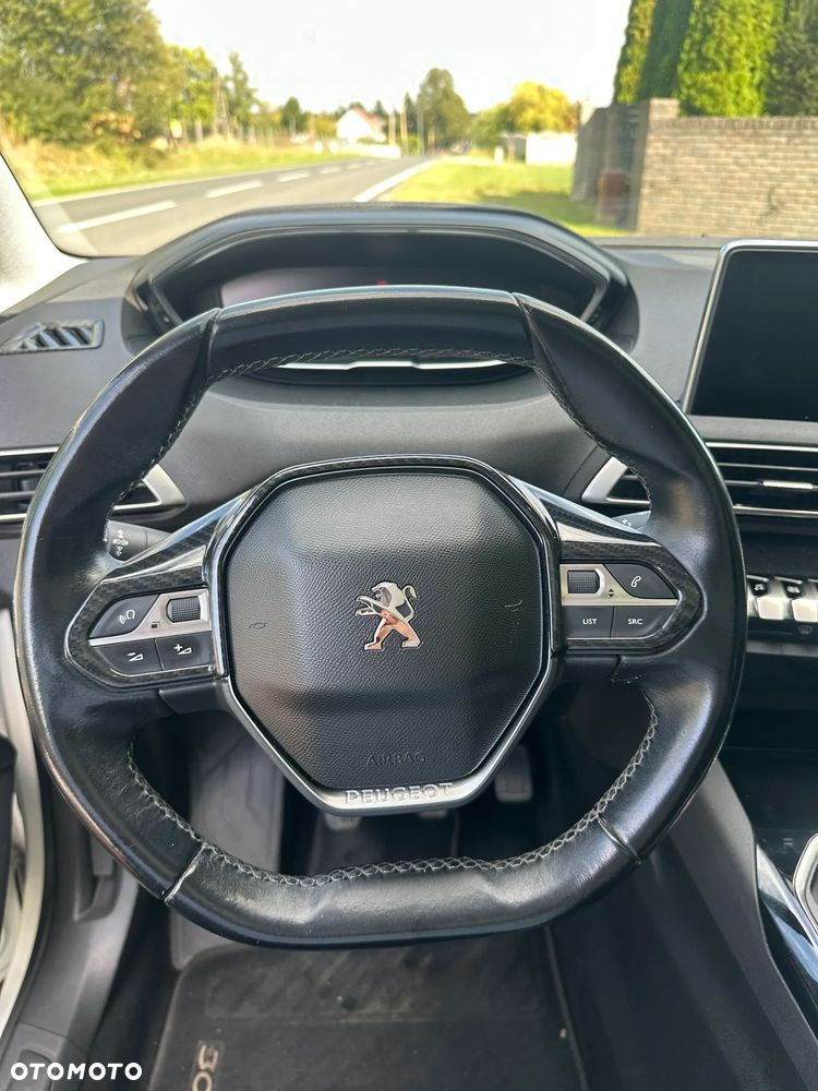 Peugeot 3008 PureTech 130 Stop & Start GPF Allure Business-Paket - 35