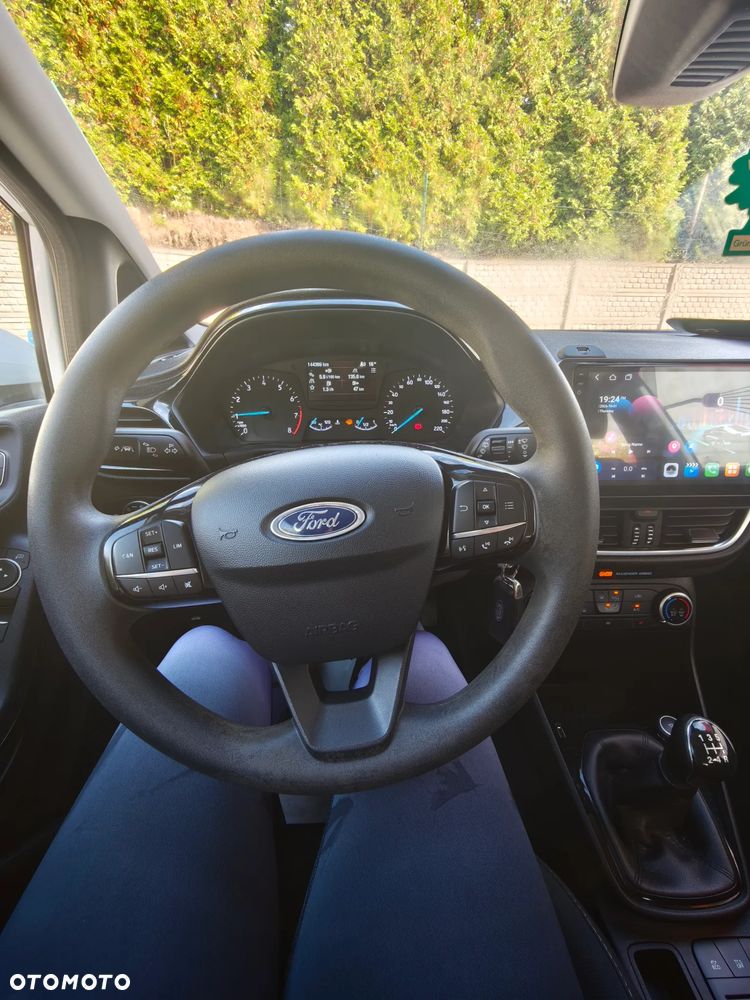 Ford Fiesta - 22
