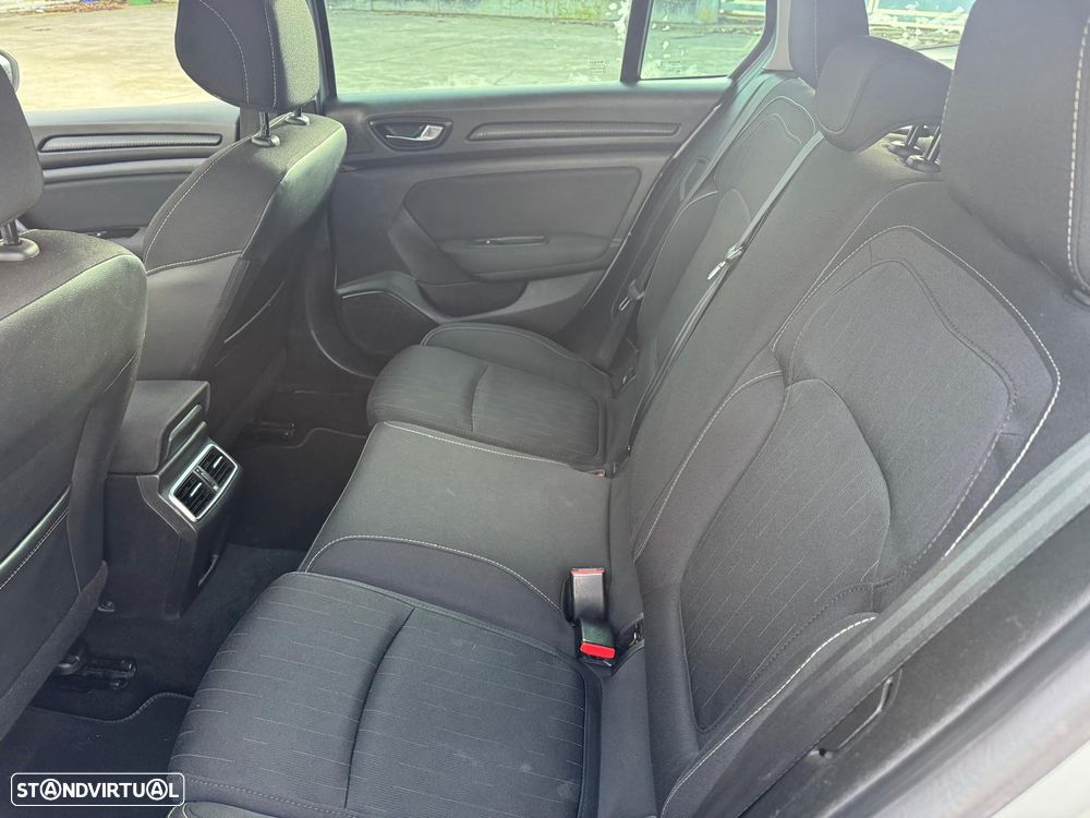 Renault Mégane Sport Tourer - 2