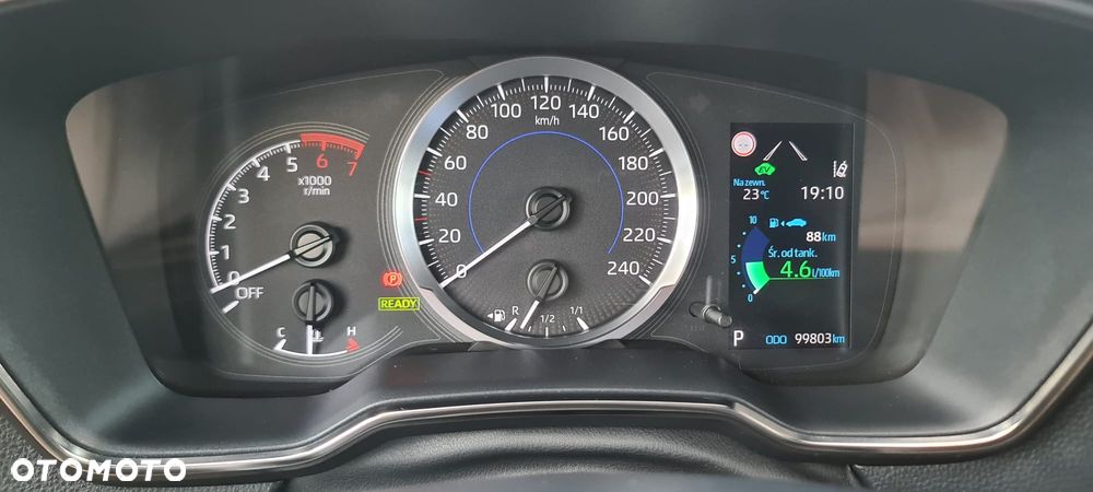 Toyota Corolla - 4