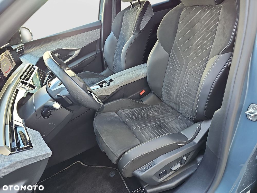 Peugeot 3008 1.2 PureTech mHEV GT S&S e-DCS6 - 12