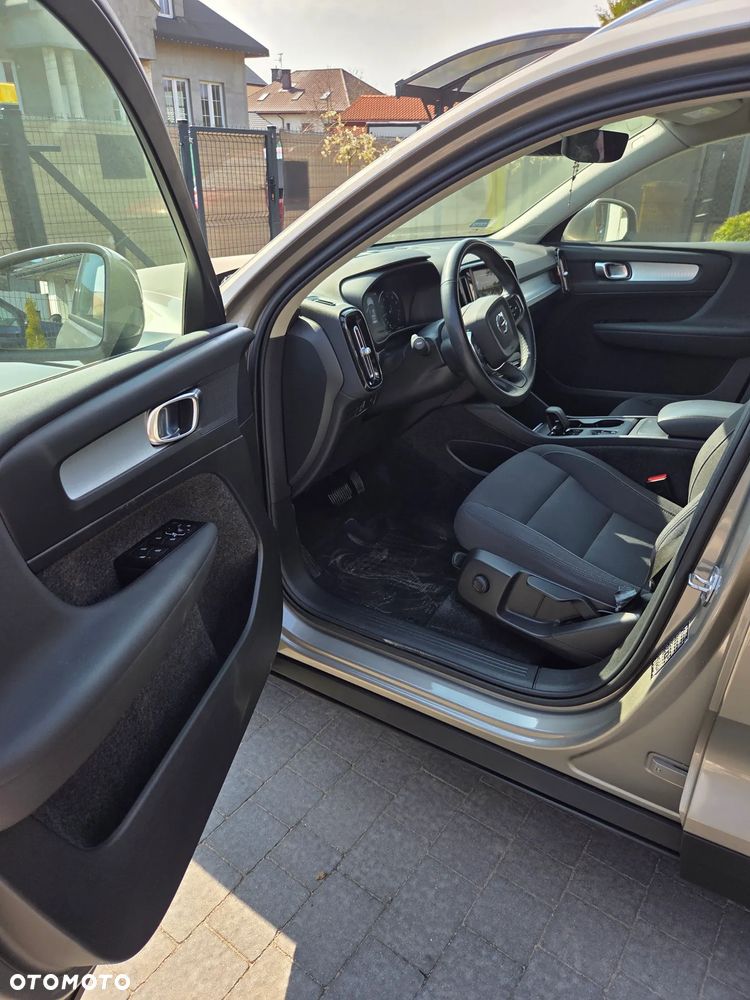 Volvo XC 40 T3 Momentum Pro - 15