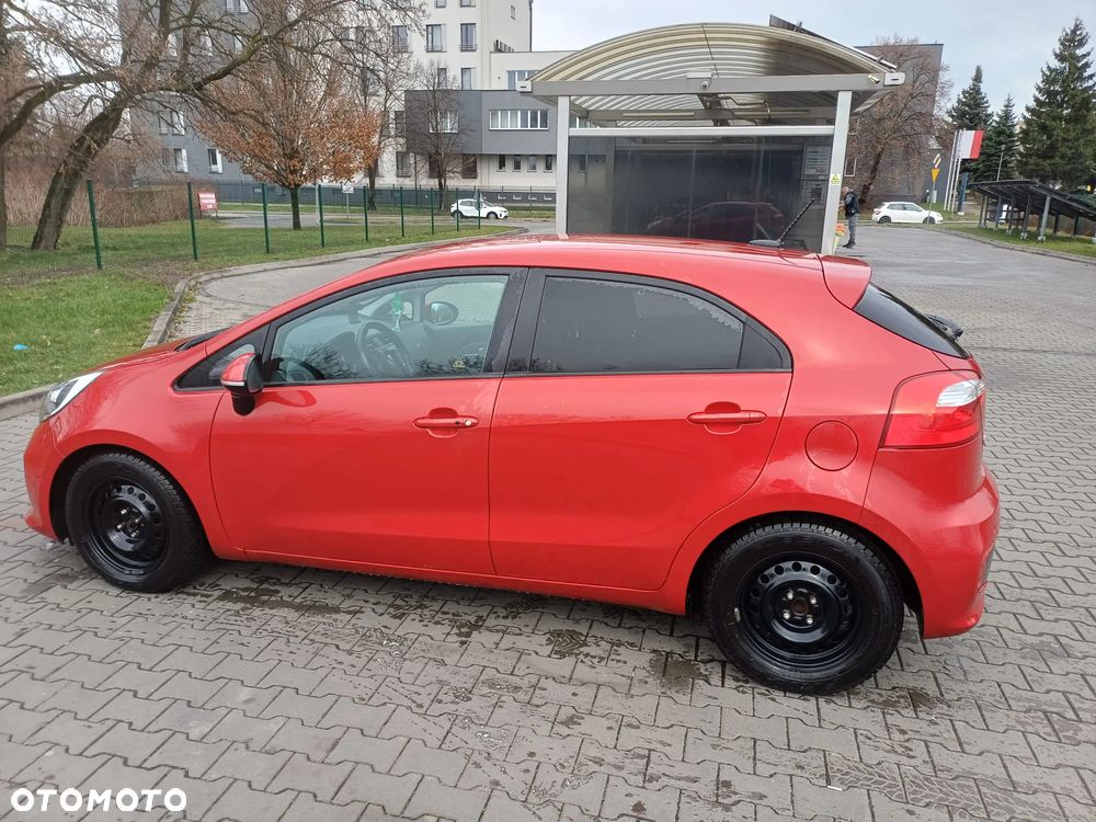 Kia Rio - 2