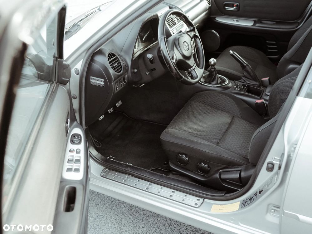 Lexus IS 200 SC Prestige - 18