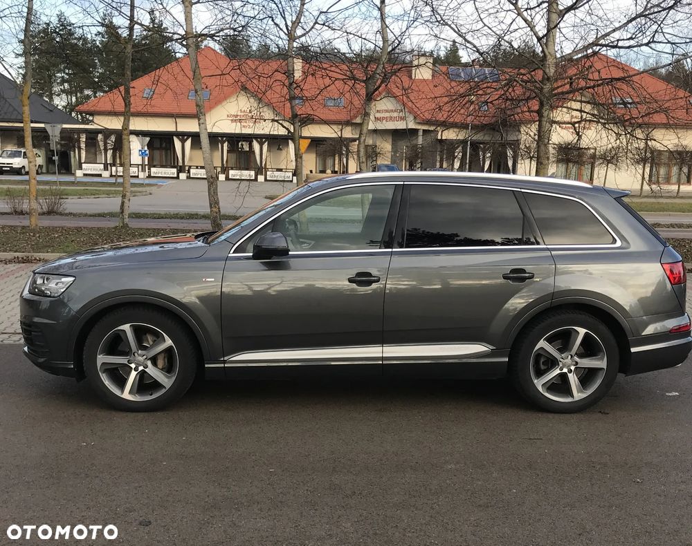 Audi Q7 - 7