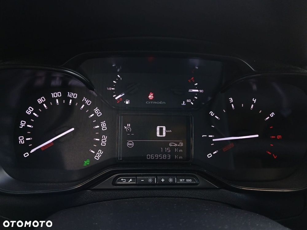 Citroën C3 1.2 PureTech Shine - 19