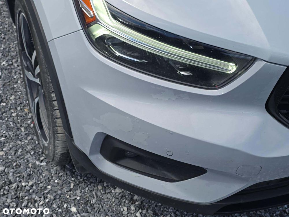 Volvo XC 40 T5 AWD R-Design - 10