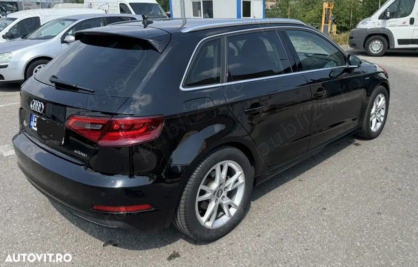 Audi A3 1.4 TFSI COD Stronic Ambition - 4