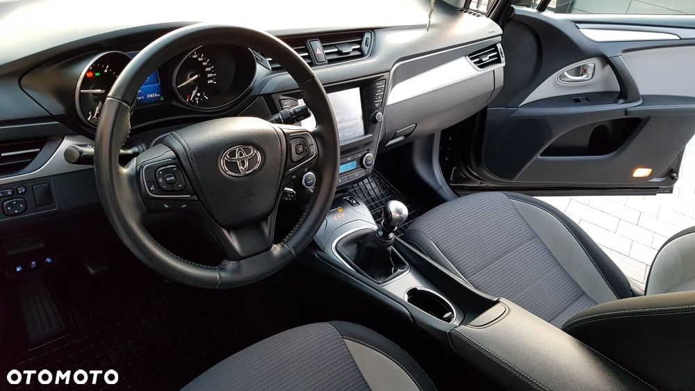 Toyota Avensis 2.0 D-4D Prestige - 5