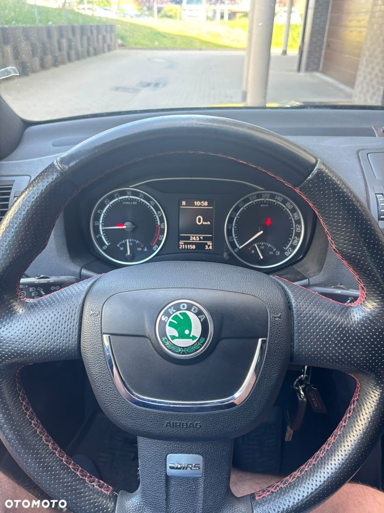 Skoda Octavia 2.0 TDI DPF RS - 9