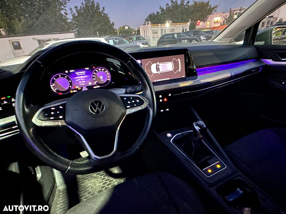 Volkswagen Golf - 18