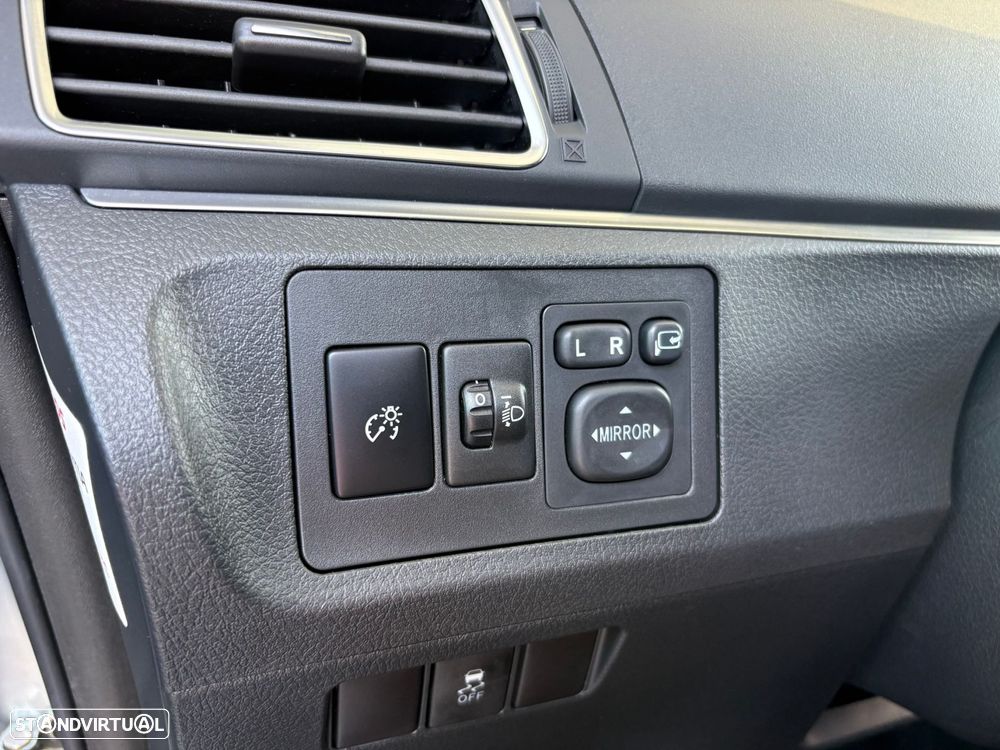 Toyota Verso 2.0 D-4D Exclusive+GPS - 16
