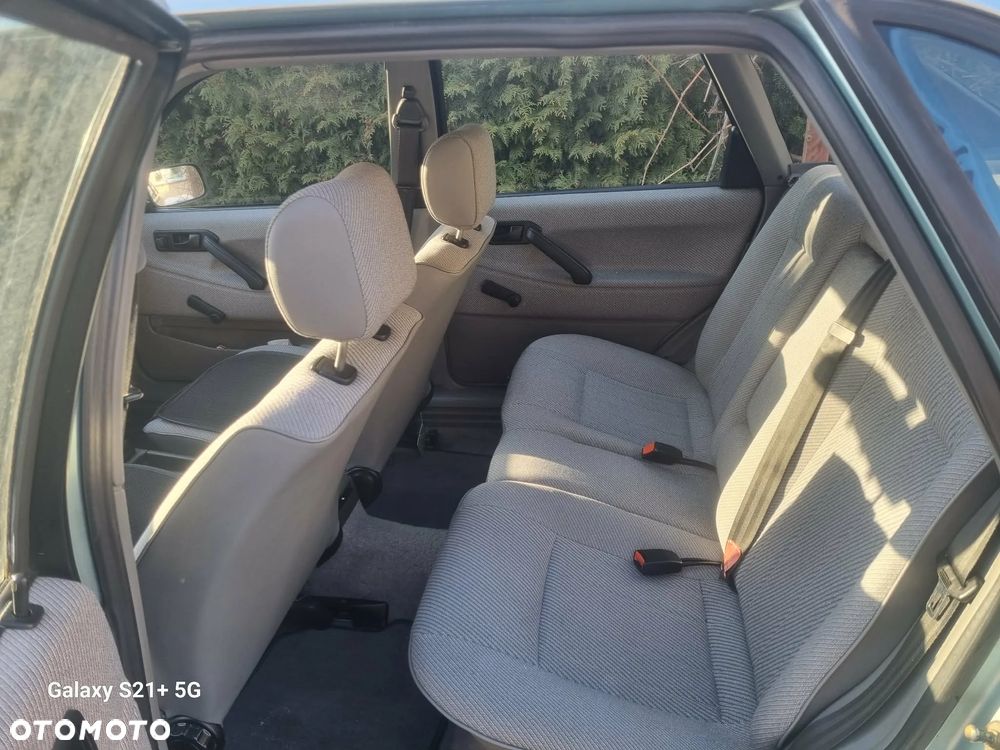 Volkswagen Passat - 6