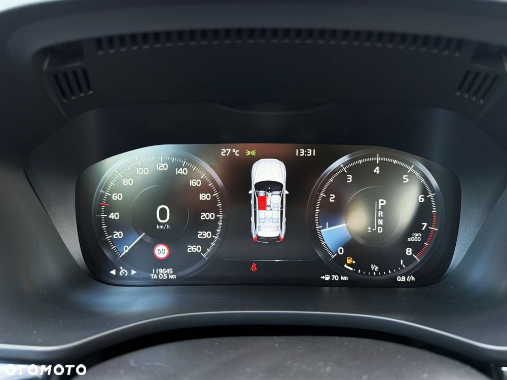 Volvo XC 60 T4 Momentum Pro - 21