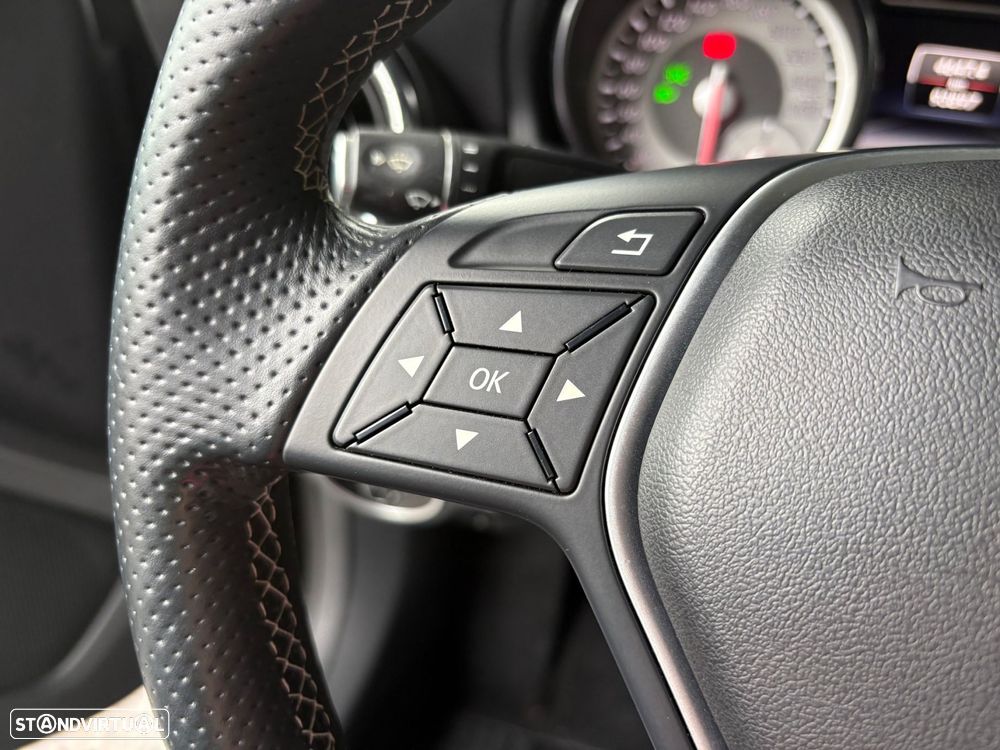 Mercedes-Benz CLA 200 CDI Urban - 11