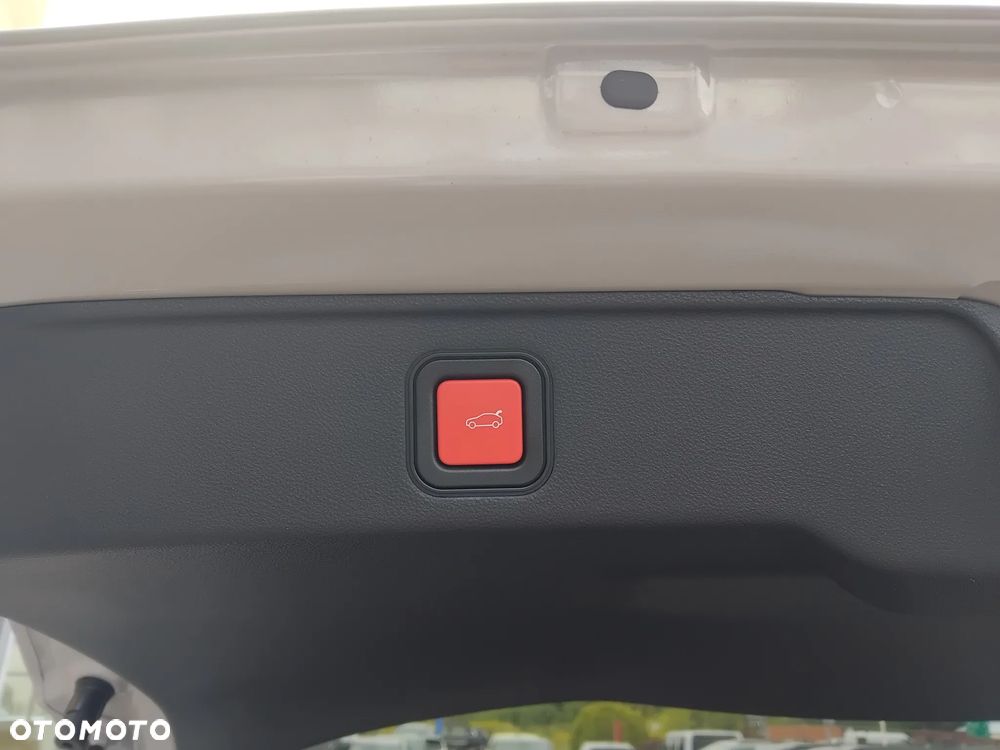 Fiat 600 1.2 Turbo La Prima eDCT - 9