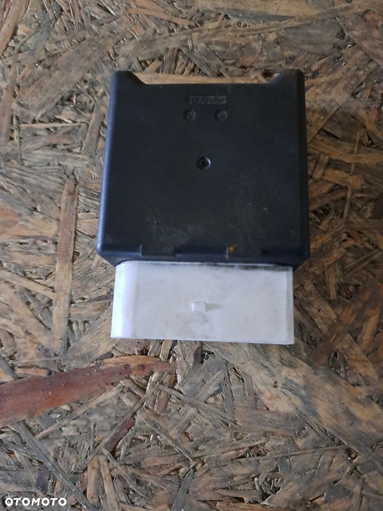 VOLVO XC40  Sterownik pompy paliwa 32203752 - 1