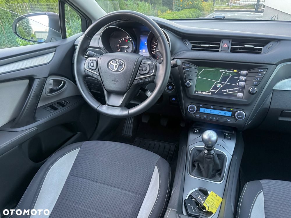 Toyota Avensis Touring Sports 1.8 Edition S+ - 8