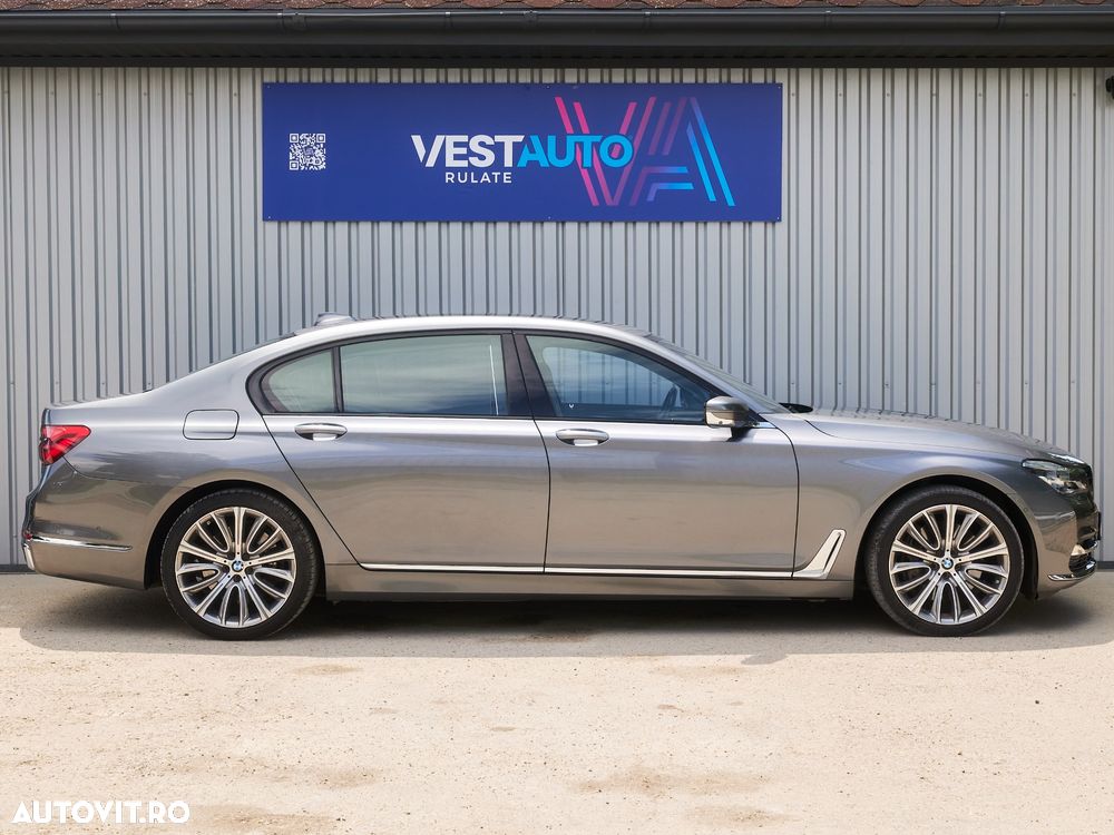 BMW Seria 7 750Li xDrive - 12