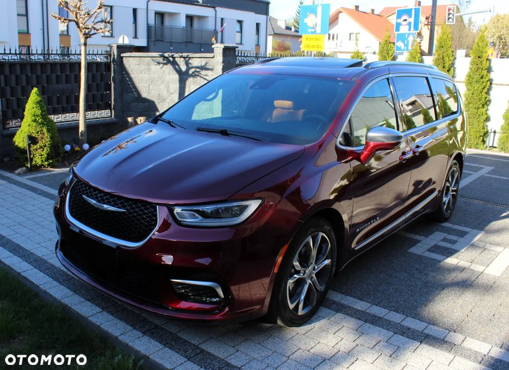 Chrysler Pacifica - 5