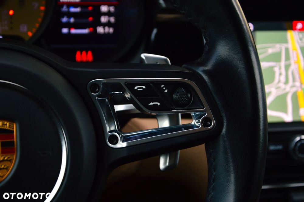 Porsche Macan Standard - 24