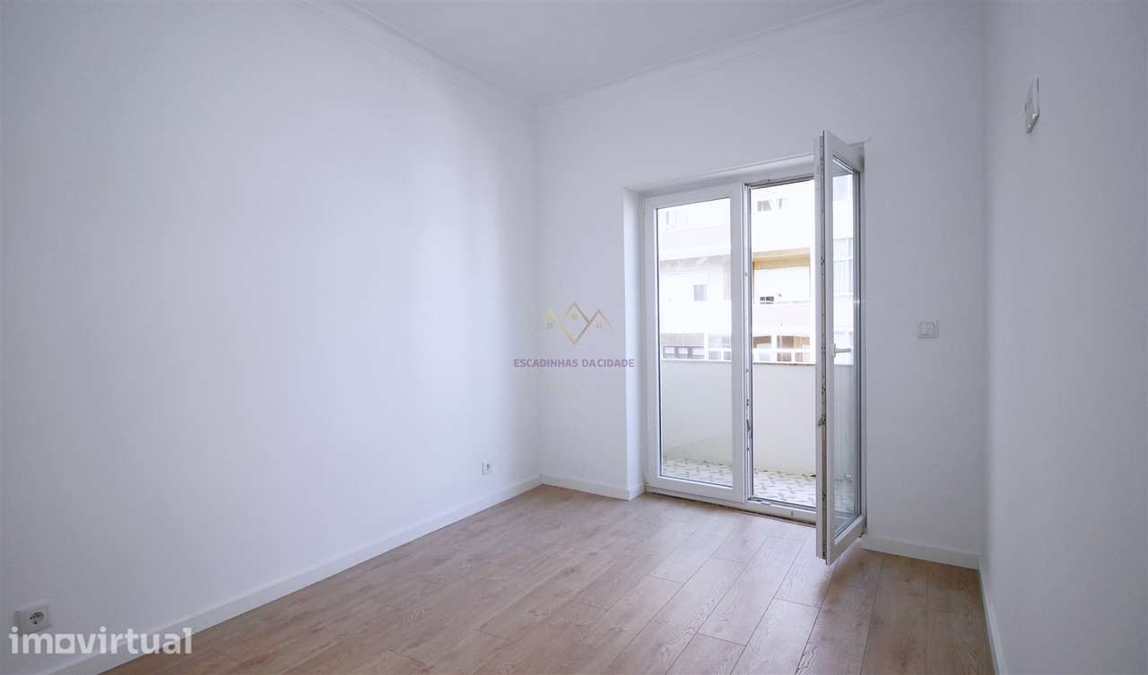 Apartamento remodelado centro Amadora - Grande imagem: 2/24