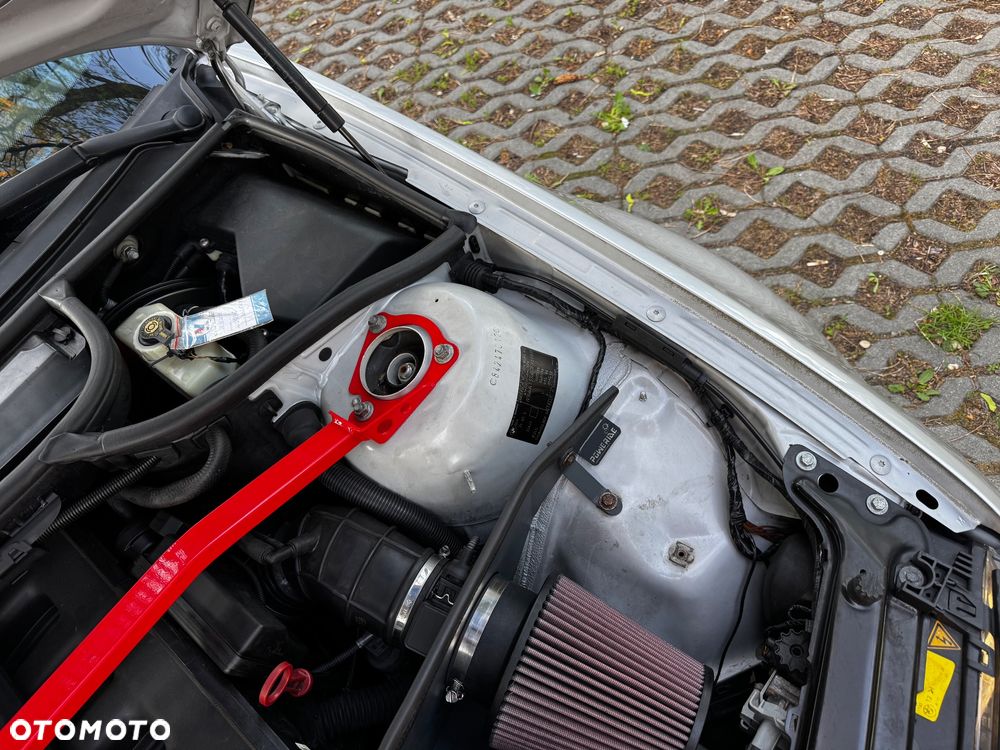 BMW Seria 3 325ti - 21
