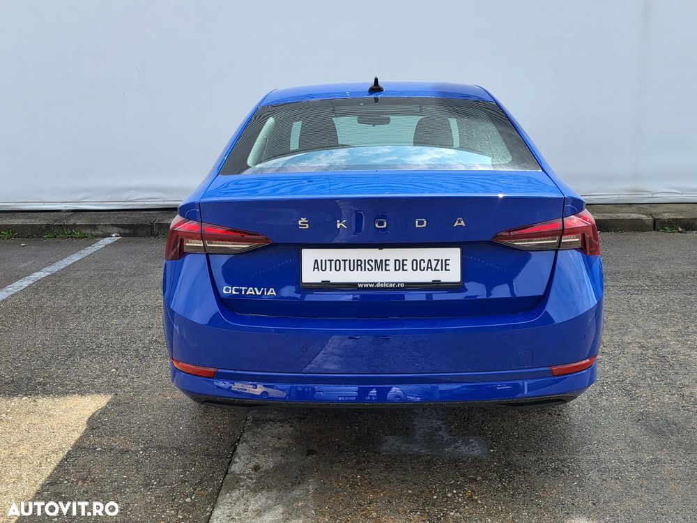 Skoda Octavia 2.0 TDI DSG Ambition - 4