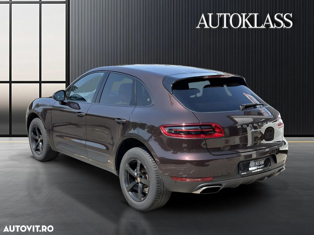 Porsche Macan - 4