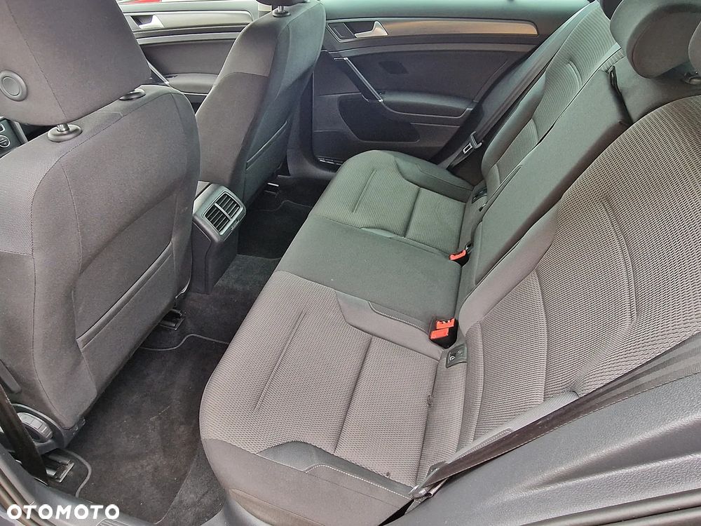 Volkswagen Golf 1.6 TDI SCR Trendline - 10