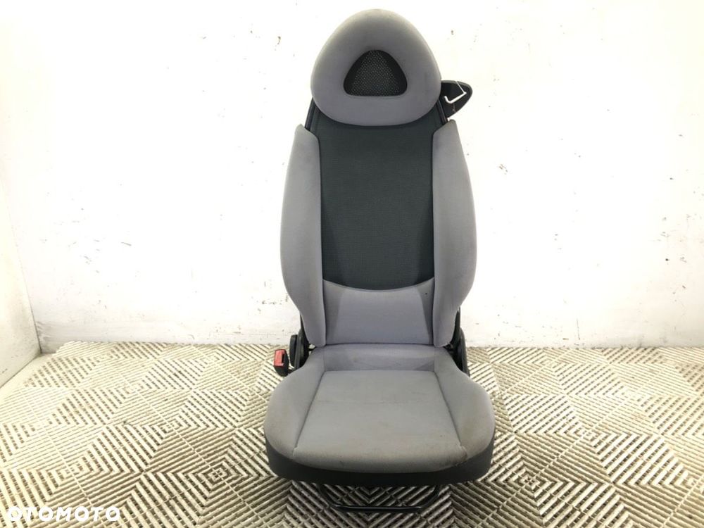 FOTEL LEWY PRZÓD  SMART FORTWO coupe (450) 2004 - 2007 0.7 (450.330) 37 kW [50 KM] benzyna 2004 - - 1