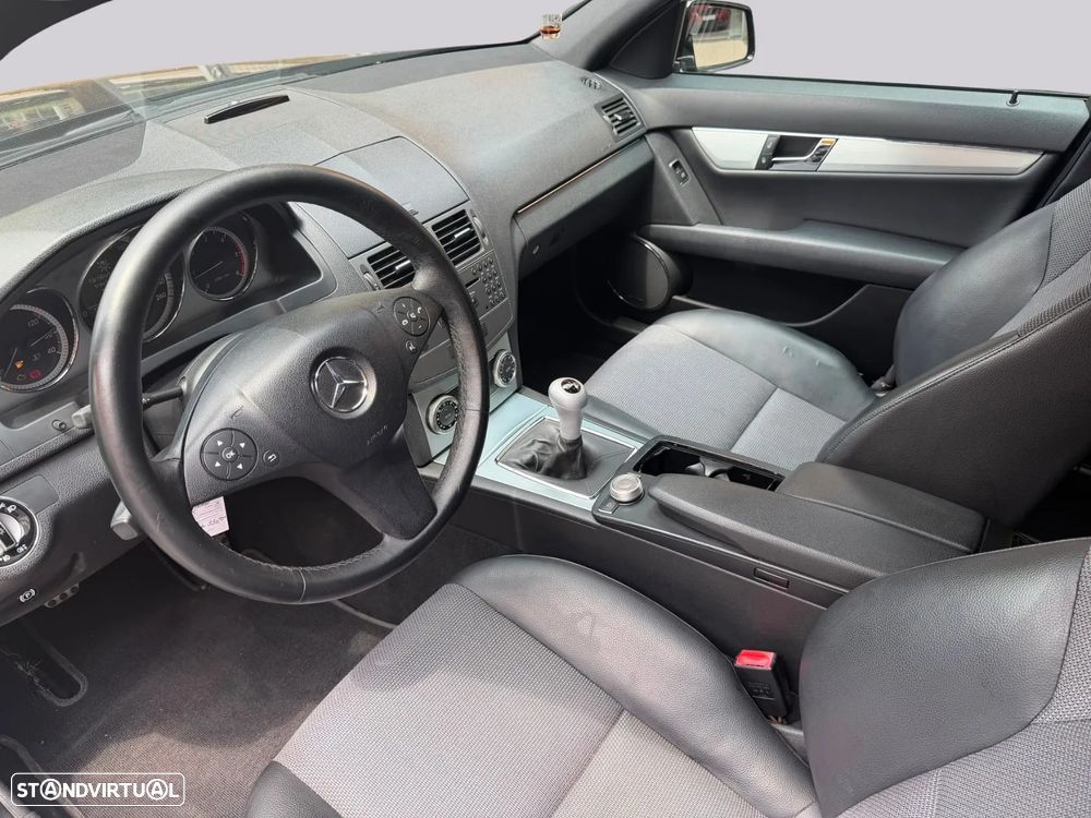 Mercedes-Benz C 220 - 13