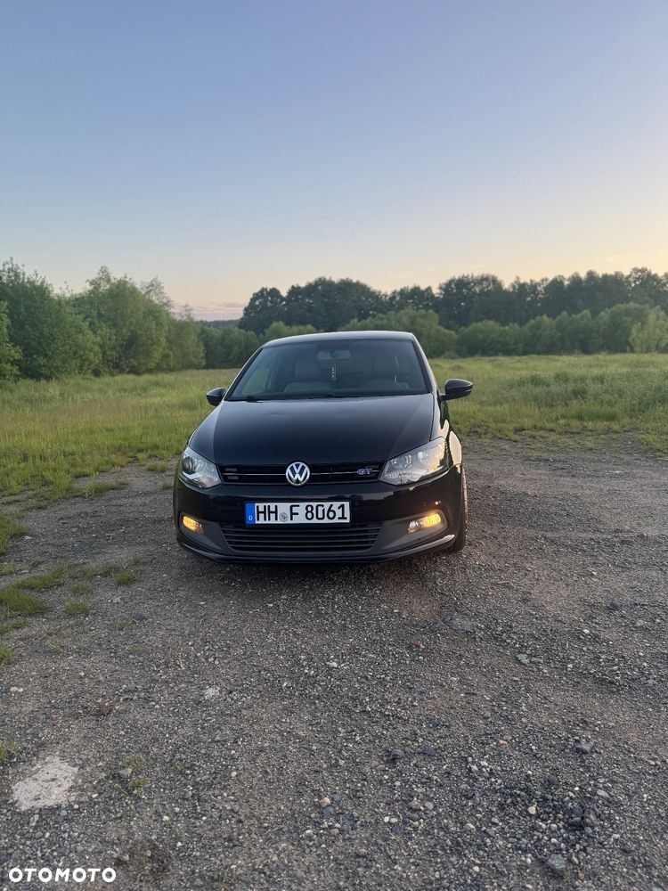 Volkswagen Polo - 2