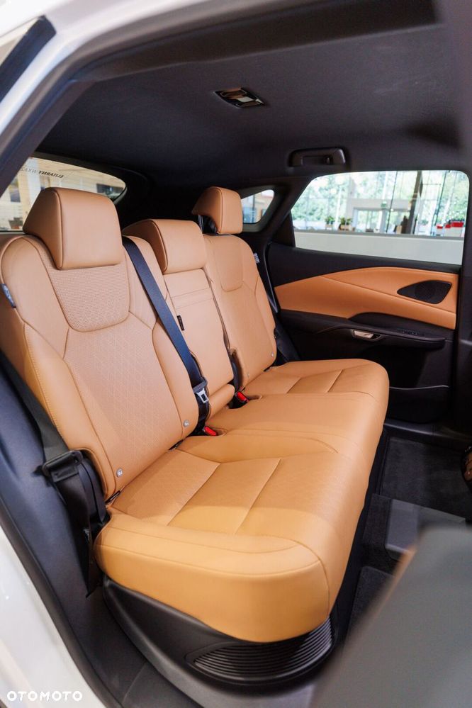 Lexus RX 450h+ Prestige - 27
