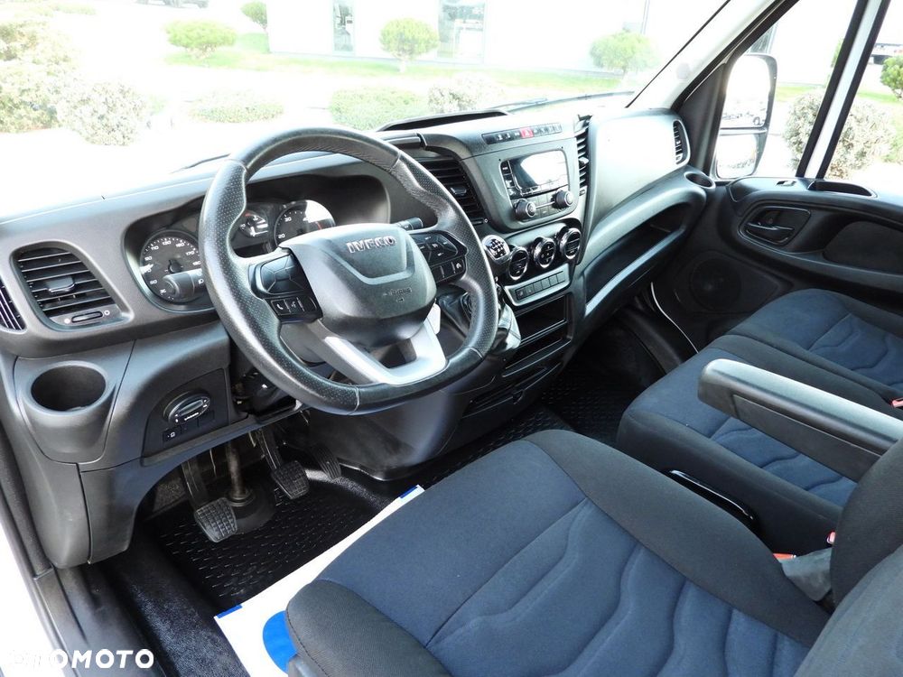 Iveco DAILY 35S14 SKRZYNIA PODWÓJNA KABINA DOKA 7 MIEJSC TEMPOMAT KLIMATYZACJA  140KM - 3