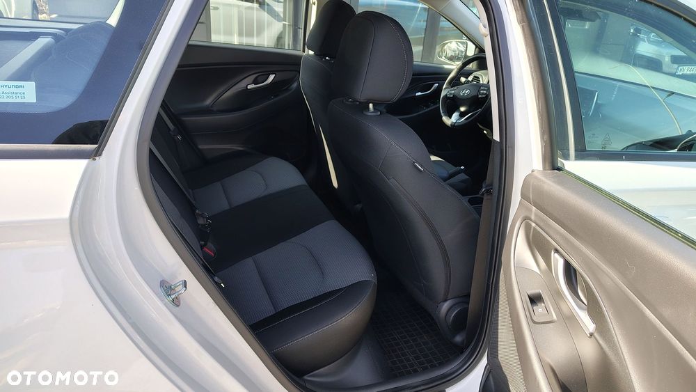 Hyundai i30 1.5 T-GDI 48V Modern - 10