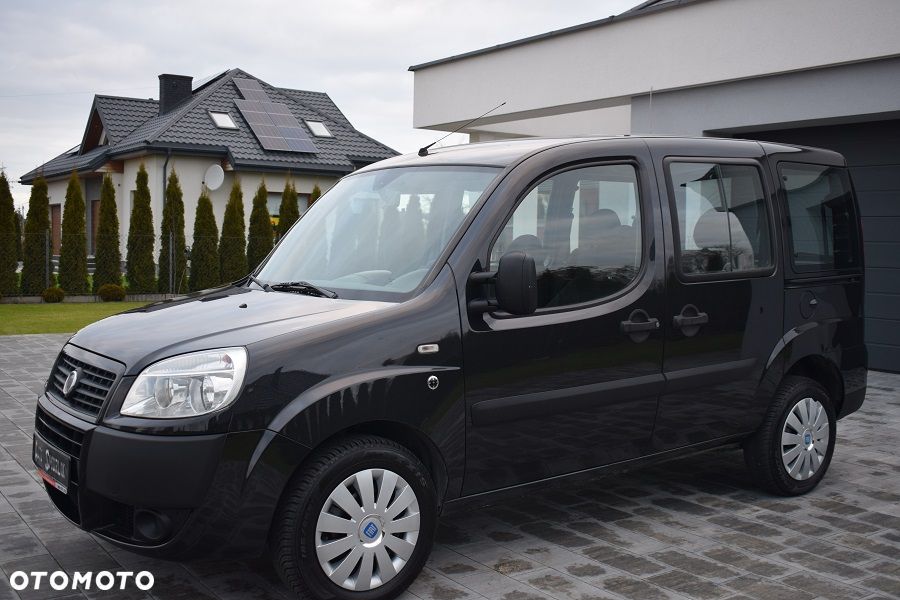 Fiat Doblo 1.9 JTD Family Premius - 2