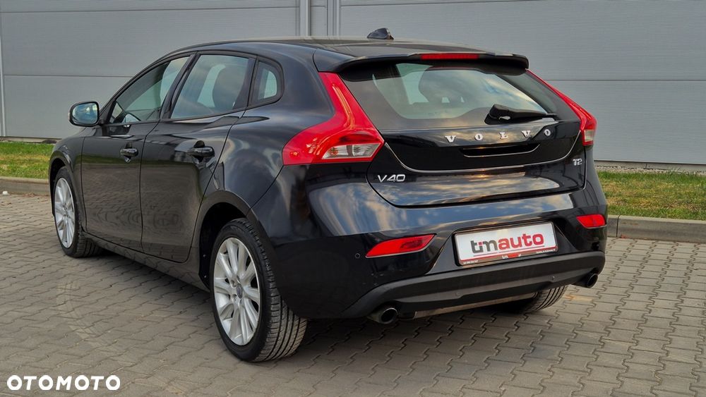 Volvo V40 T3 Momentum - 33