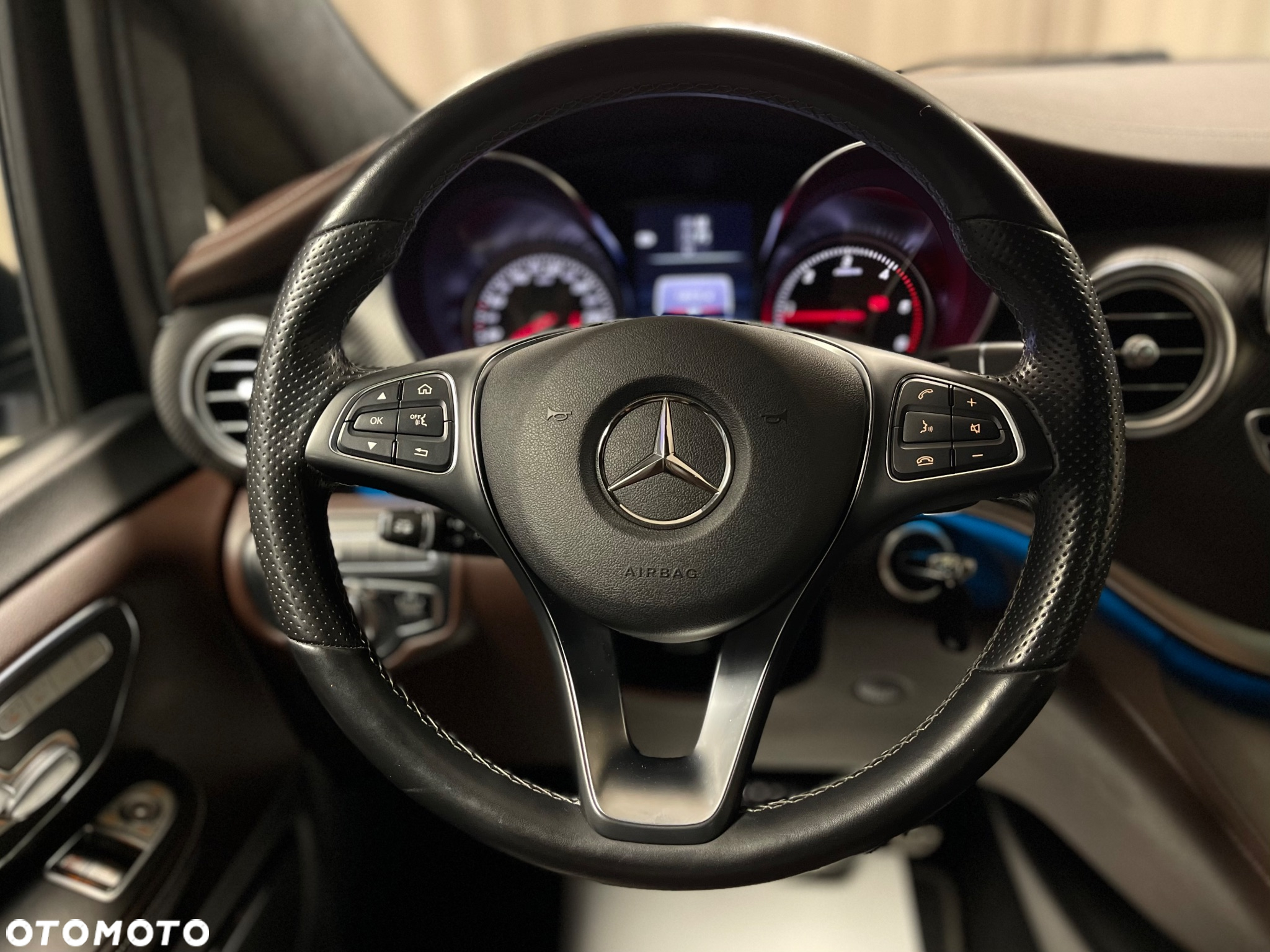 Mercedes-Benz Klasa V 250 d 4-Matic 7G-Tronic (d³ugi) - 11