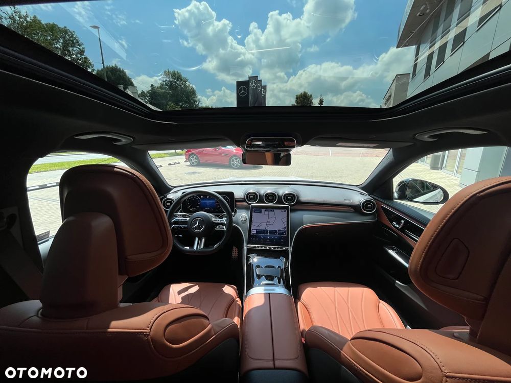 Mercedes-Benz Klasa C 300 4Matic T 9G-TRONIC AMG Line - 35
