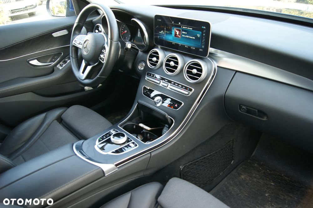 Mercedes-Benz Klasa C 220 d 9G-TRONIC Exclusive - 9