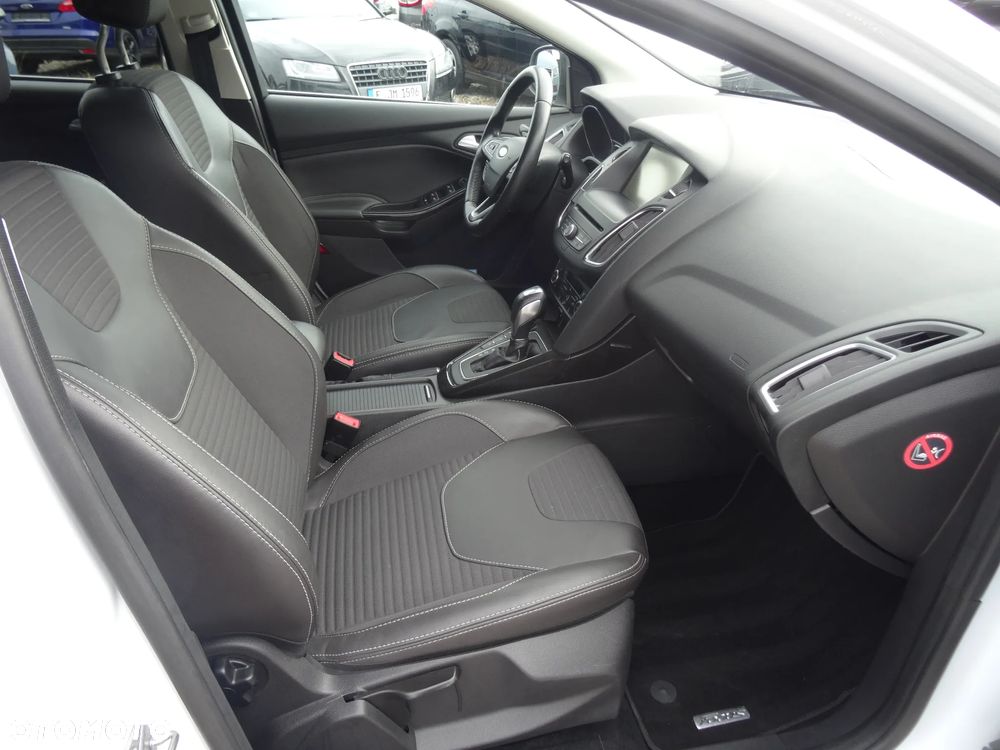 Ford Focus - 17