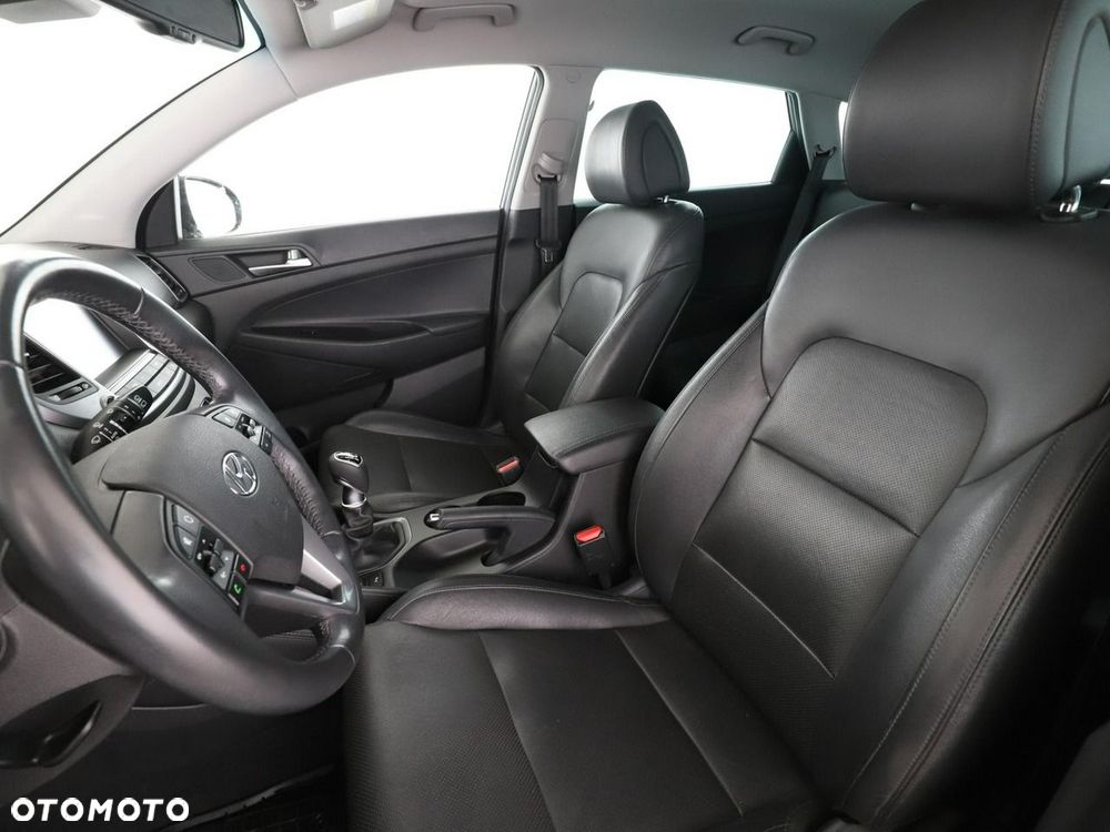 Hyundai Tucson 1.7 CRDI BlueDrive Comfort 2WD - 14