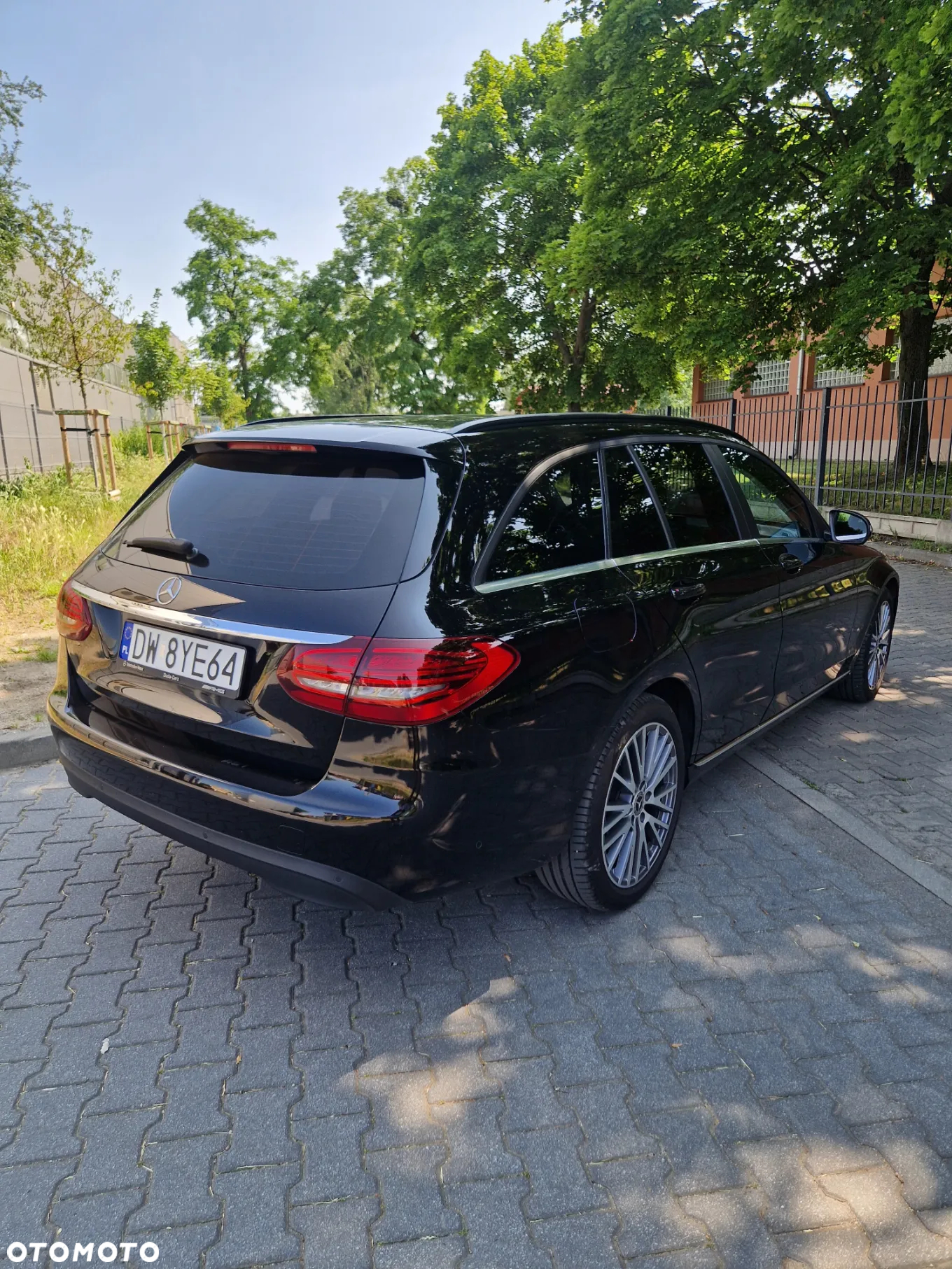 Mercedes-Benz Klasa C 180 d 9G-TRONIC - 24