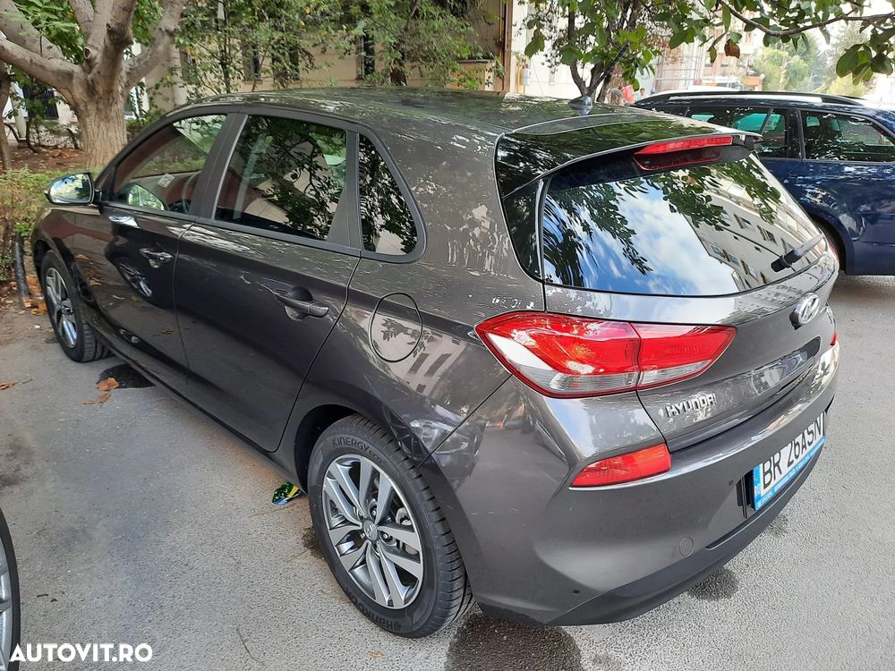 Hyundai i30 1.4 100CP 5DR M/T Highway+ - 2