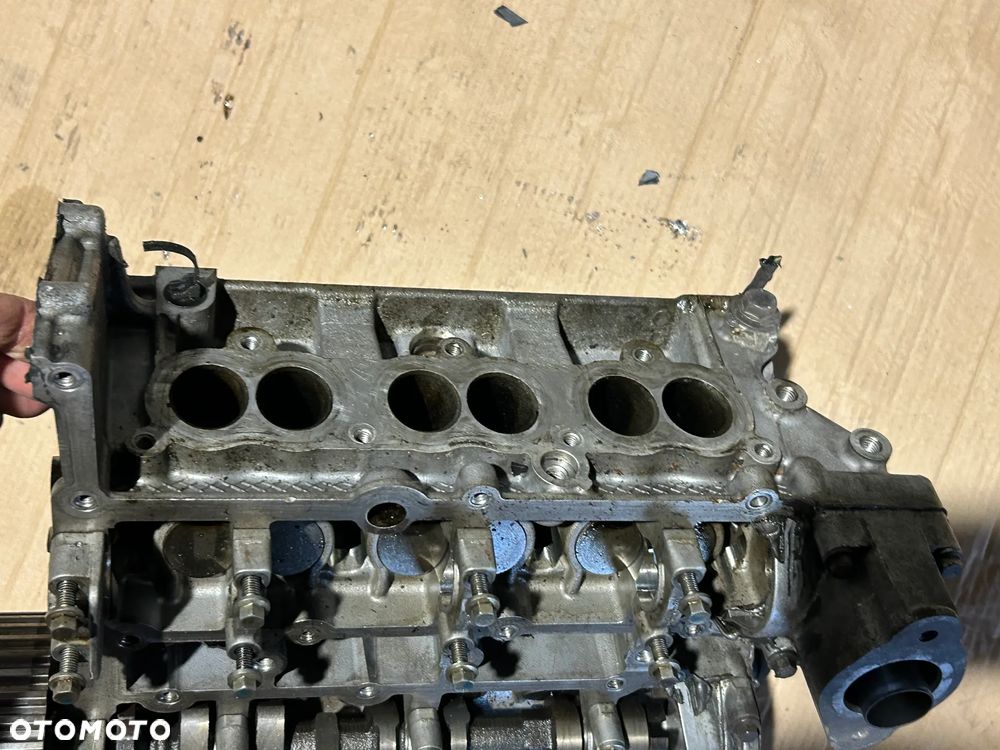 Głowica Ford C-max mk2 Focus 1.0 EcoBoost Turbo - 8