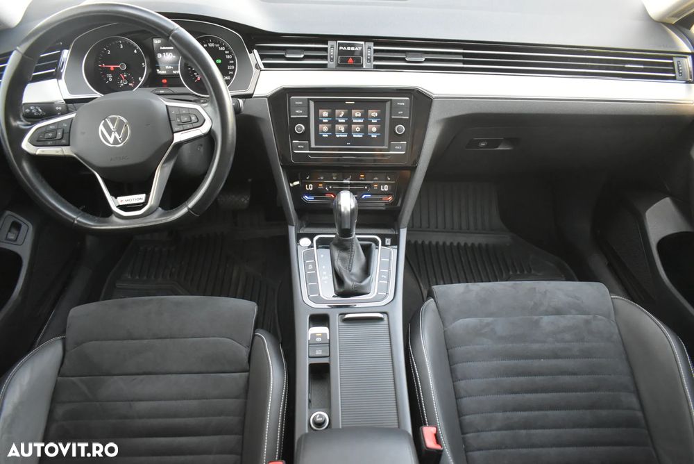 Volkswagen Passat 2.0 TDI DSG 4Motion Highline - 15