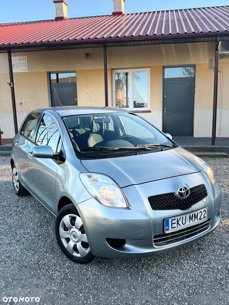 Toyota Yaris 1.3 - 2
